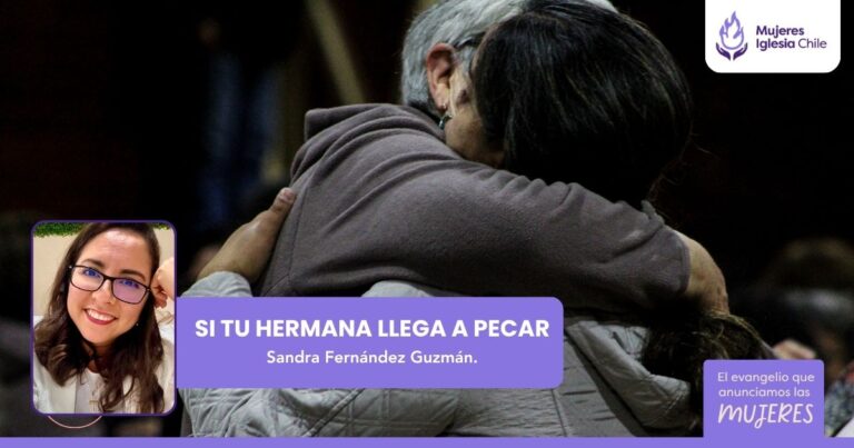 Dos mujeres abrazándose